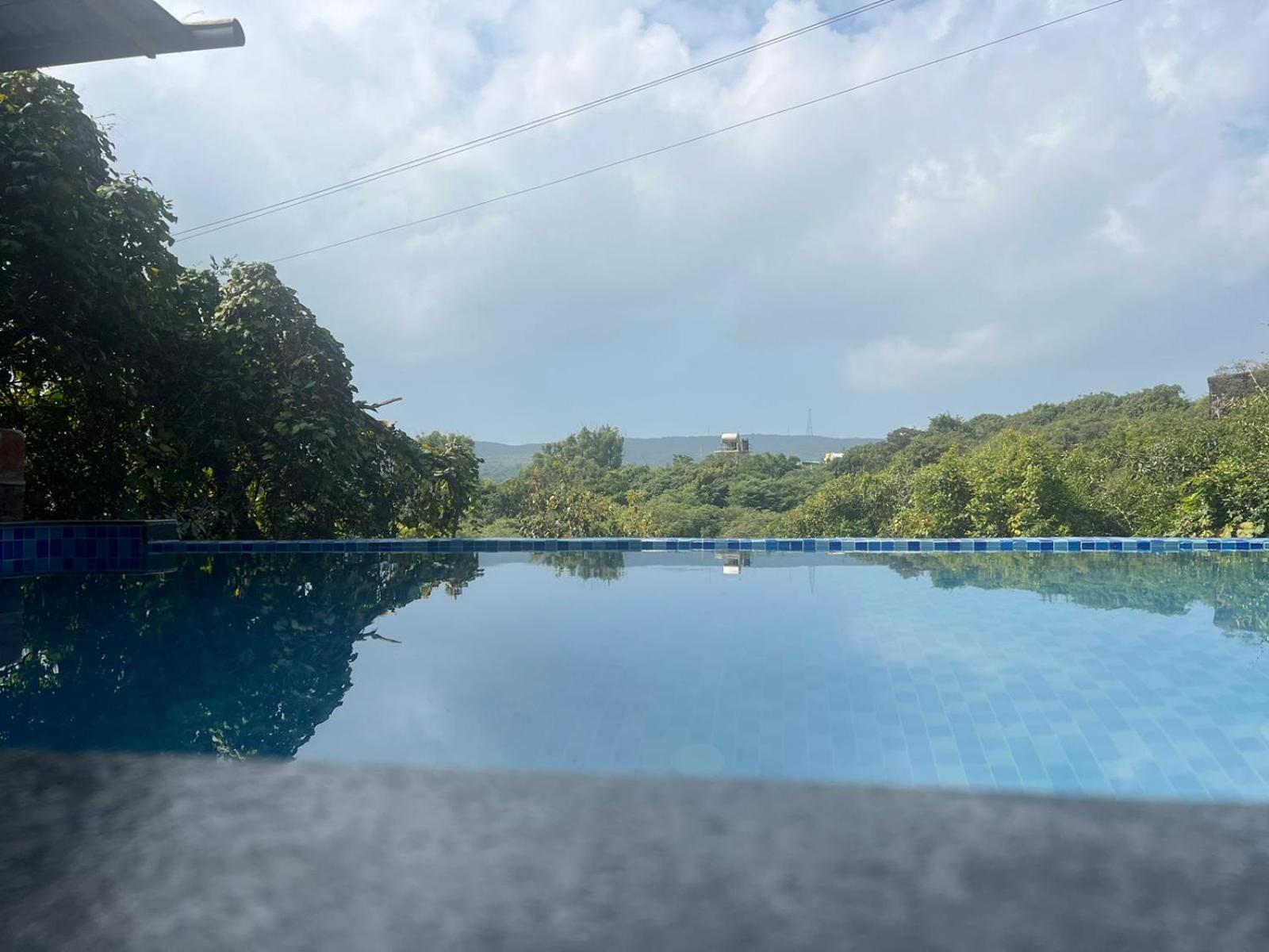 Skyinn Bungalow 马哈巴莱斯赫瓦尔 外观 照片