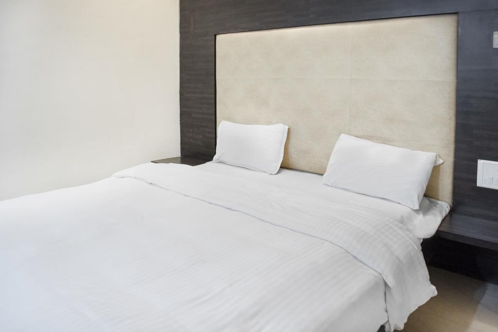 Skyinn Bungalow 马哈巴莱斯赫瓦尔 外观 照片