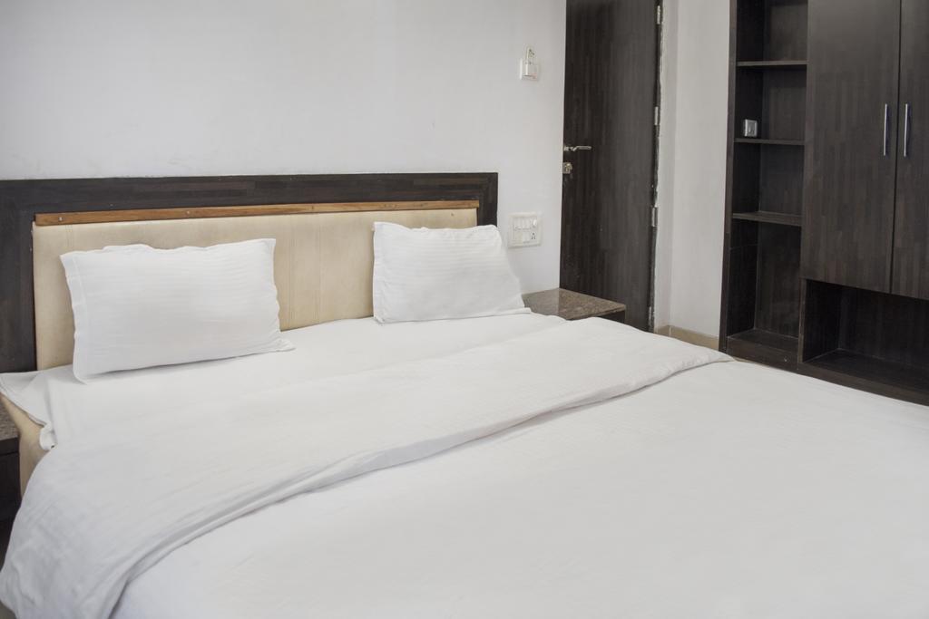 Skyinn Bungalow 马哈巴莱斯赫瓦尔 外观 照片